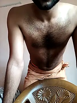 Snapshot of Vignesh3246 chatting on 11/16/25, 06:51 Vignesh3246 online show from 11/16/25, 06:51