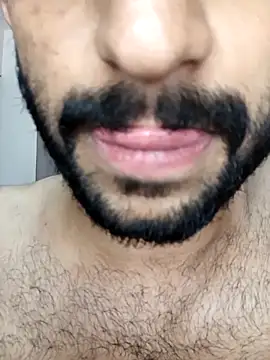 Snapshot of Vignesh3246 chatting on 10/12/25, 07:15 Vignesh3246 online show from 10/12/25, 07:15