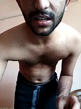 Snapshot of Vignesh3246 chatting on 12/14/25, 07:25 Vignesh3246 online show from 12/14/25, 07:25