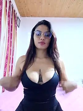 Snapshot of CriistalEvans chatting on 12/04/24, 03:09 CriistalEvans online show from 12/04/24, 03:09