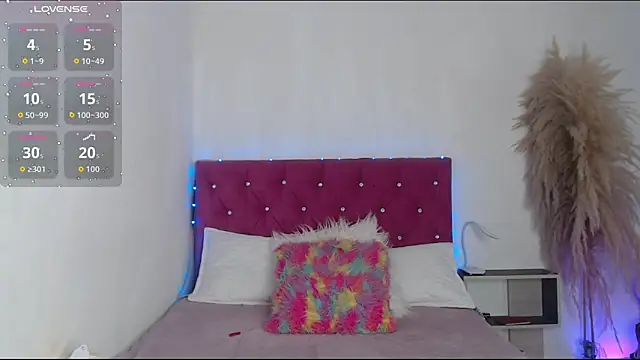 alinakiss online show from 11/01/25, 06:24