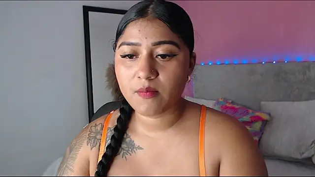 Snapshot of alinakiss chatting on 04/22/26, 03:35 alinakiss online show from 04/22/26, 03:35