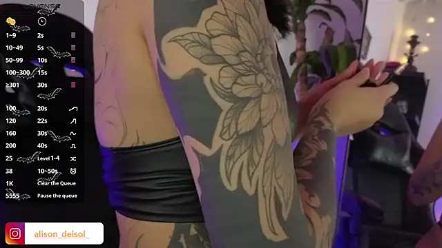 Alisson Wynter online show from 12/19/25, 04:27