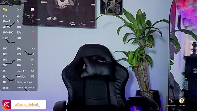 Alisson Wynter online show from 11/05/25, 10:46