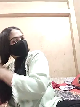 Magical Girl- online show from 12/21/25, 04:03