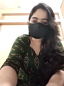 Magical Girl- online show from 12/15/25, 04:07