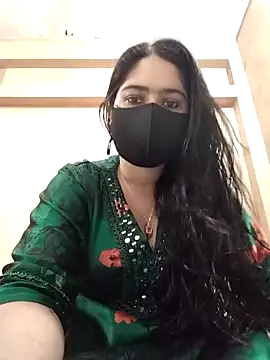 Magical Girl- online show from 10/20/25, 04:03