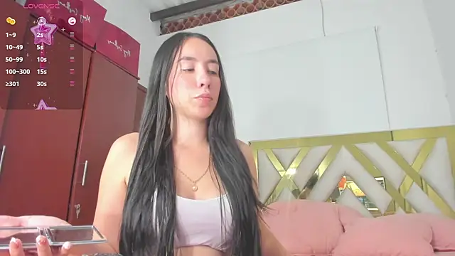 rousee yareldss online show from 03/12/25, 05:57