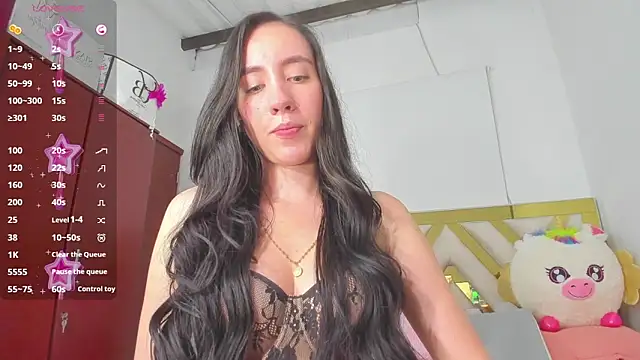 rousee yareldss online show from 09/10/25, 04:44