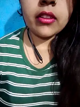 Love-Veronica online show from 05/05/26, 01:47