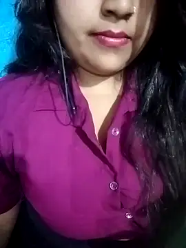 Love-Veronica online show from 05/06/26, 12:20