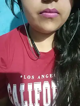 Love-Veronica online show from 05/15/26, 07:01