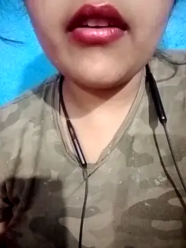 Love-Veronica online show from 03/24/26, 08:36