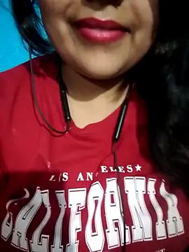 Love-Veronica online show from 04/22/26, 06:14