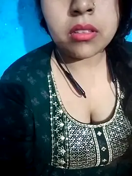 Love-Veronica online show from 05/01/26, 06:24