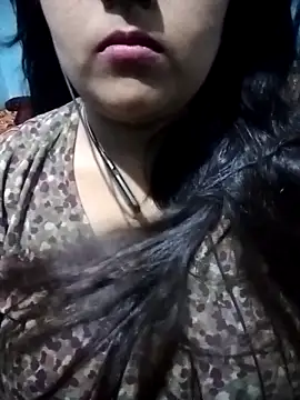 Love-Veronica online show from 04/25/26, 01:41