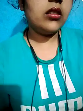 Love-Veronica online show from 03/10/26, 11:25