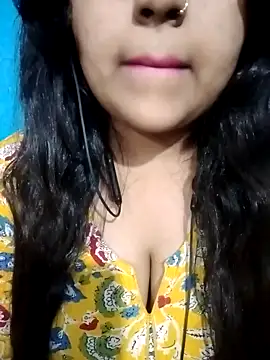 Love-Veronica online show from 02/24/26, 11:44