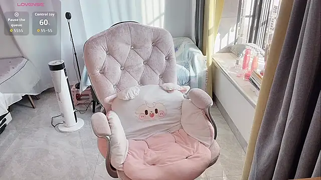 Lena-yyds online show from 12/16/25, 07:45