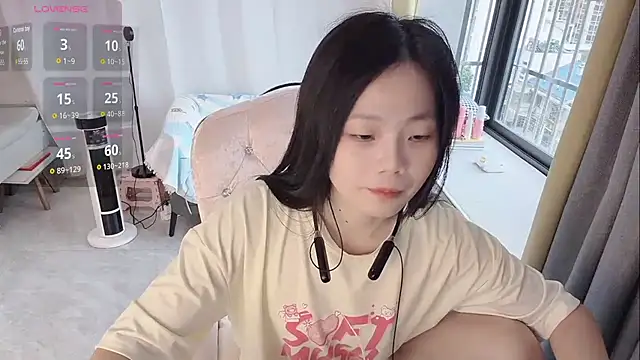 Lena-yyds online show from 11/18/25, 08:50