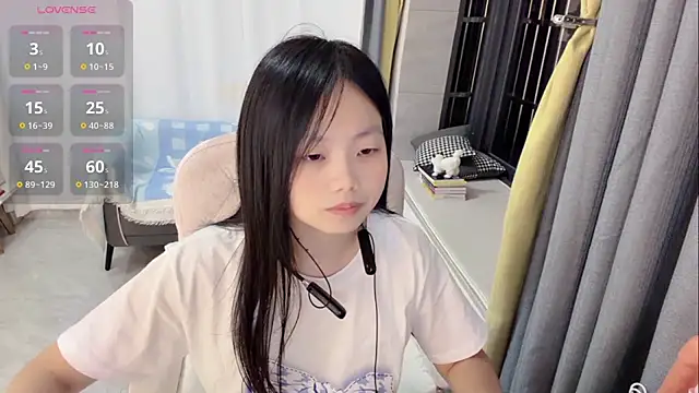 Lena-yyds online show from 10/31/25, 03:52