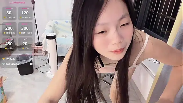 Lena-yyds online show from 11/24/25, 06:52