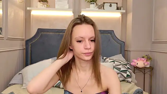 RebeccaMartons online show from 03/07/25, 08:44