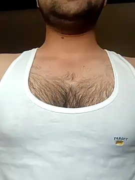 Snapshot of smartboy010101 chatting on 03/06/25, 03:57 smartboy010101 online show from 03/06/25, 03:57