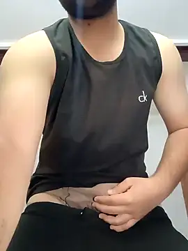 Snapshot of smartboy010101 chatting on 03/11/25, 07:57 smartboy010101 online show from 03/11/25, 07:57