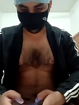 Snapshot of smartboy010101 chatting on 02/01/25, 04:00 smartboy010101 online show from 02/01/25, 04:00