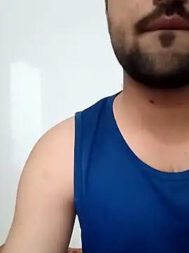 Snapshot of smartboy010101 chatting on 09/15/25, 09:21 smartboy010101 online show from 09/15/25, 09:21