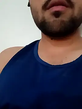 Snapshot of smartboy010101 chatting on 09/16/25, 05:19 smartboy010101 online show from 09/16/25, 05:19