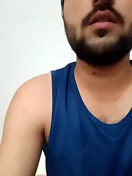 Snapshot of smartboy010101 chatting on 10/03/25, 04:36 smartboy010101 online show from 10/03/25, 04:36