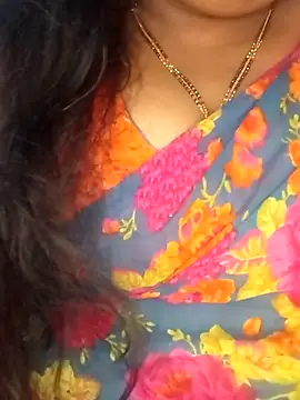 Sexy Radhikaa online show from 12/23/25, 03:28