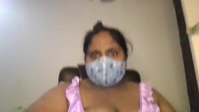 Sexy Radhikaa online show from 07/17/26, 05:43