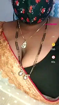 Sexy Radhikaa online show from 07/02/26, 03:29