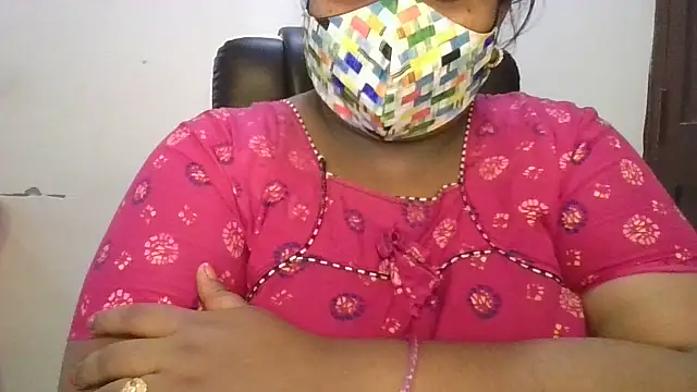 Sexy Radhikaa online show from 07/19/26, 08:34