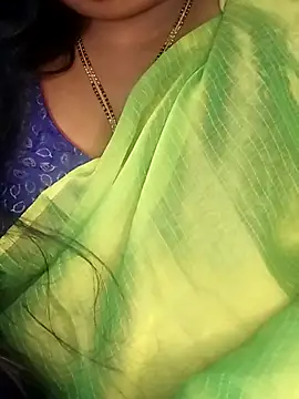Sexy Radhikaa online show from 12/14/25, 01:45