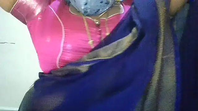 Sexy Radhikaa online show from 07/15/26, 04:08