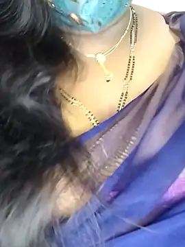Sexy Radhikaa online show from 03/17/26, 01:41