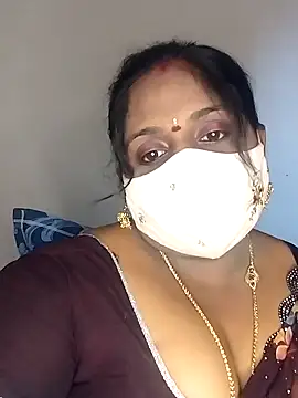 Snapshot of Sexy_Radhikaa chatting on 02/27/25, 09:29 Sexy Radhikaa online show from 02/27/25, 09:29