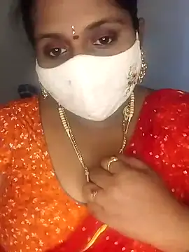 Snapshot of Sexy_Radhikaa chatting on 03/12/25, 10:48 Sexy Radhikaa online show from 03/12/25, 10:48