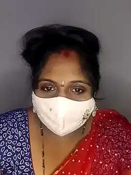 Snapshot of Sexy_Radhikaa chatting on 02/15/25, 12:59 Sexy Radhikaa online show from 02/15/25, 12:59