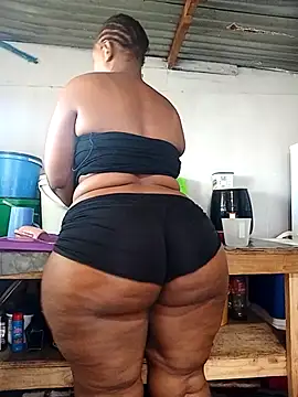 curvyloneah75 online show from 02/26/26, 06:46