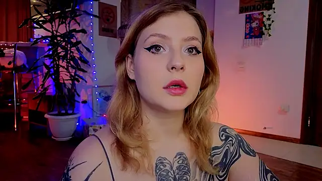 LinaQik online show from 11/02/25, 05:29