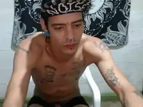 tayler punk noise online show from 12/30/24, 11:17