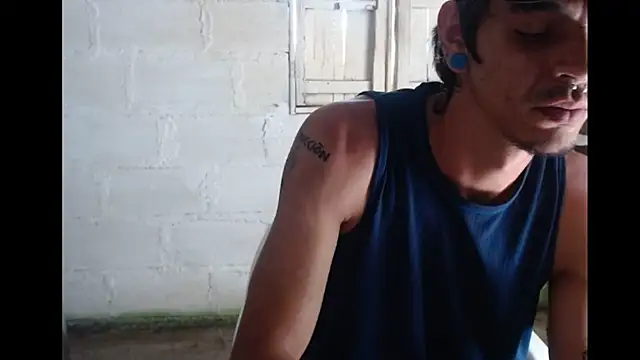 tayler punk noise online show from 01/28/25, 07:32