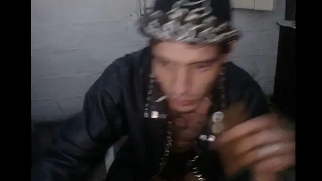 tayler punk noise online show from 02/02/25, 01:02