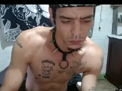 tayler punk noise online show from 12/15/24, 08:04