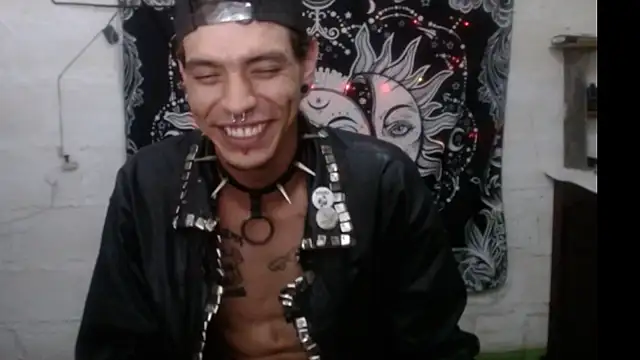 tayler punk noise online show from 01/12/25, 07:53